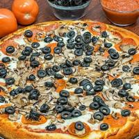 #4 Critic’s Choice · Pepperoni, mushrooms and black olives.