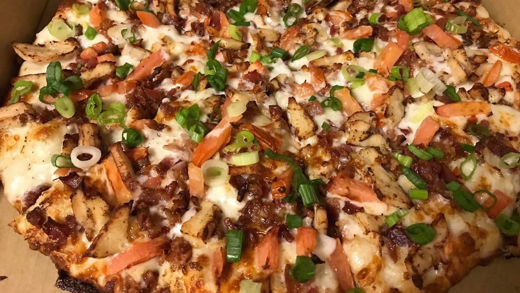 Chicken Supreme · Bacon, tomatoes, chicken, green onions, and garlic sauce.