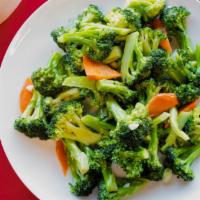 Wok Fired Broccoli with Garlic Sauce · 