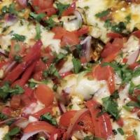 BBQ Chicken · red onions, plum tomatoes, red bell peppers, chili flakes, smoked mozzarella, cilantro