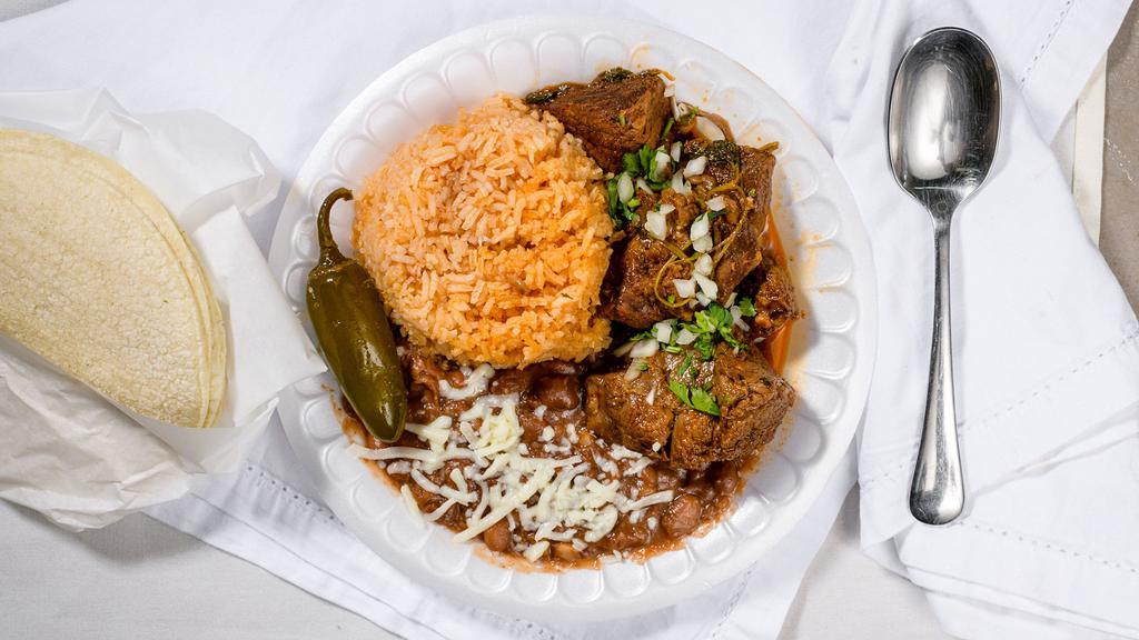 Barbacoa plate · Beef (in barbacoa sauce)with rice and beans
