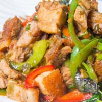F04. Gra Prow Moo Krob · sauteed crispy pork with bell pepper, green bean, Thai chill and basil.