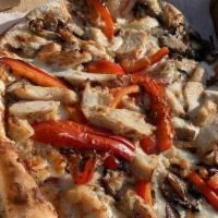 Dude Ranch - Small · Chicken, Fresh Garlic, Ranch Dressing, Mushrooms, and Red Bell Peppers