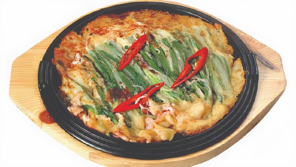 Hae Mul Pa Jun · 해물파전-Seafood Pancake w/ Green Onion