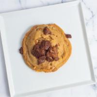 Cookies · Choose from an assortment of Hershey Triple Chocolate, M&M, Oatmeal Raisin, Reese’s Peanut B...