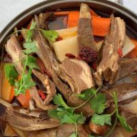 House special Lamb Ribs Pot（酱香羊排火锅） · House special lamb rib stew pot