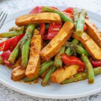 ZUH. Mix Tofu And Vegetable · Stir fried tofu, with string beans, bell peppers, garlic, ginger, basil, soy sauce, vinegar,...