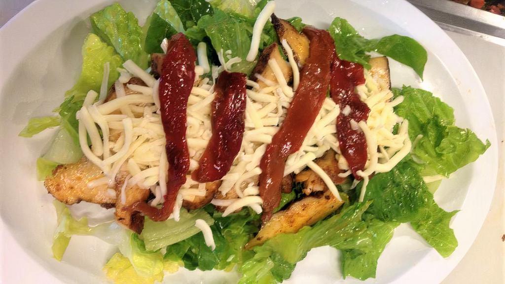 Santa Fe Salad · Romaine, queso, sweet peppers, grilled chicken breast, vinaigrette.