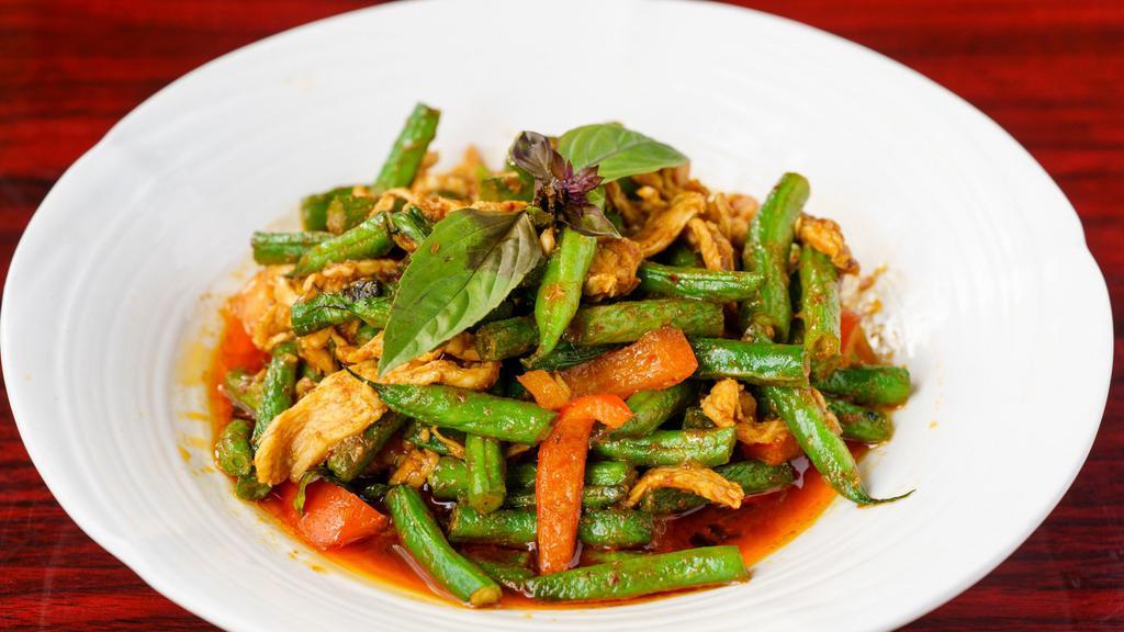 78. Prig King (A la Carte) · Hot. Sautéed green beans, chili paste, red bell peppers, and basil with choice of chicken, beef or pork.