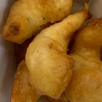 Fried Prawns (6 Pcs).炸虾 · 