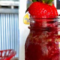Da Terra smoothie (Vitamina) · super berry smoothie made with blueberry, strawberries, beet root, and lemonade 20 oz