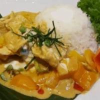 48. PANANG CURRY  · Bamboo shoots, green beans, eggplant, red bell peppers, zucchini and basil leaves in Thai gr...