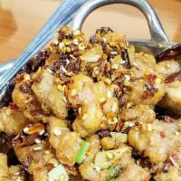 Dry Fried Chicken with Cashew · 