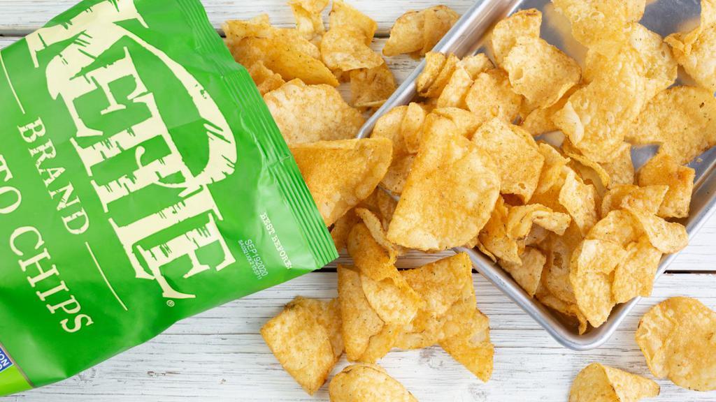 Kettle Brand Potato Chips New York Cheddar 5 oz · 