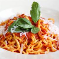 Spaghetti Al Pomodoro · Tomato Sauce, Basil, Buffalo Mozzarella