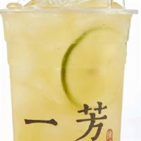 Lemon Mountain Tea 九如檸檬青 · Songboling Mountain Tea mixes with freshly squeezed lemon juice and lemon slice. *Recommend ...