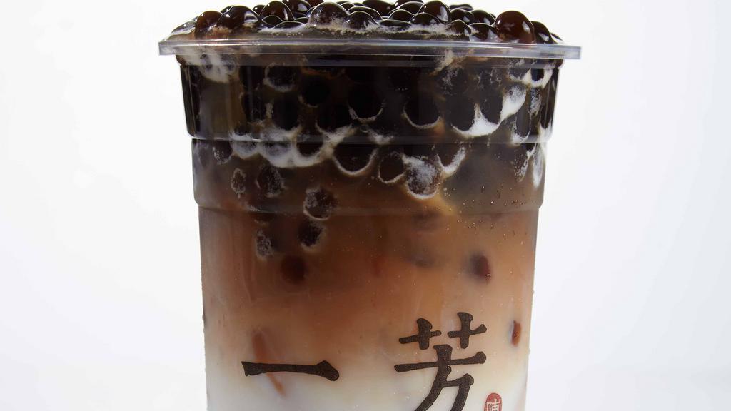 Pearl Black Tea Latte 粉圓鮮奶茶 · Yifang's version of Taiwanese boba milk tea with Clover organic milk.*Recommend with regular ice & 70% sweetness
