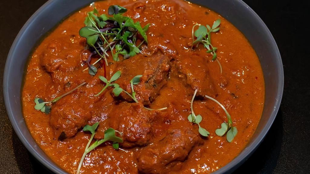 Lamb Rogan Josh Curry - 1 Pint (16 oz) · Kashmiri style dish, lamb chunk cooked with a gravy based on brown onions or shallots, yogurt, garlic, ginger, and aromatic spices.