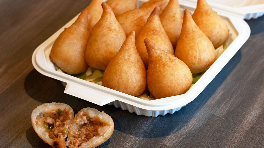 Dozen Ham Sui Gok · Fried shrimp and chicken dumpling