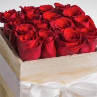 Rustic Rose  · Product Information
This eye-catching arrangement offers a modern twist on the classic dozen...