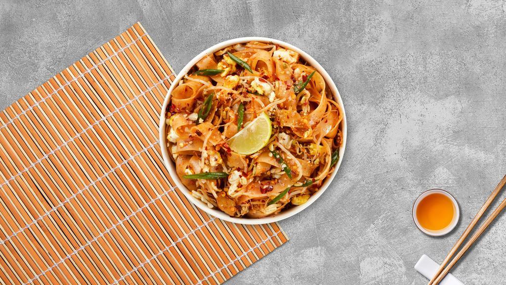 Classic Pad Thai (Vegetable) · Rice noodles pan-fried with broccoli, chili powder, egg, green onion, bean sprouts and peanuts. Medium.