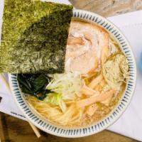 Shio Ramen · Chicken soup with shio(salt) sauce.
Come with pork belly, Tokyo negi(long onion), Bamboo sho...