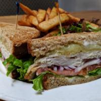 Pioneer · Fresh oven-baked turkey breast with lettuce, tomato, red onions, Dijon, mayo and dill havart...