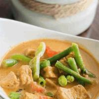 Panang Curry · Bell pepper, green bean, basil, mild spicy (Lunch Served with Rice)