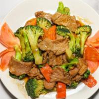 Broccoli Beef / 西兰花牛肉 · Hong Kong. Lean beef slices with broccoli spears in a garlic oyster sauce.