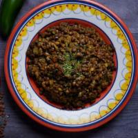 Brown lentil · Brown lentil with red onion, olive oil, garlic, ginger and turmeric.