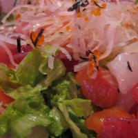 **Sashimi Salad · Scattered sashimi lettuce over rice.
Served with soup and salad.