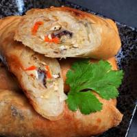Poh-Pia Vanida · Deep-fried spring rolls stuffed with pork, mushroom and celery; served with sweet plum sauce.