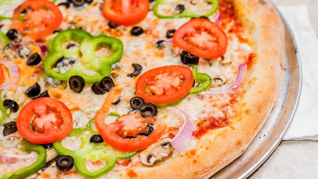Vegetarian Lover · Olives, mushrooms, onions, fresh tomatoes, garlic, green peppers.