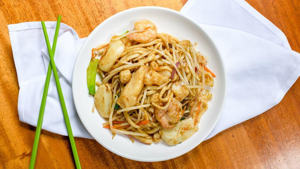 Stir Fried Seafood Udon Noodles · 