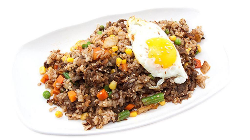 Bulgogi Fried Rice 불고기볶음밥 · Fried rice with bulgogi, vegetable and egg