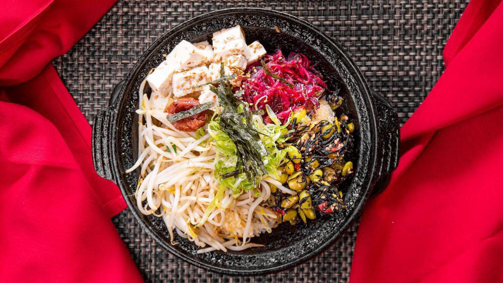 Vegetarian Yakimeshi · crispy fried rice with tofu, edamame hijiki seaweed, ginger wakame, bean sprouts, green onions, sesame seeds, nori seaweed,