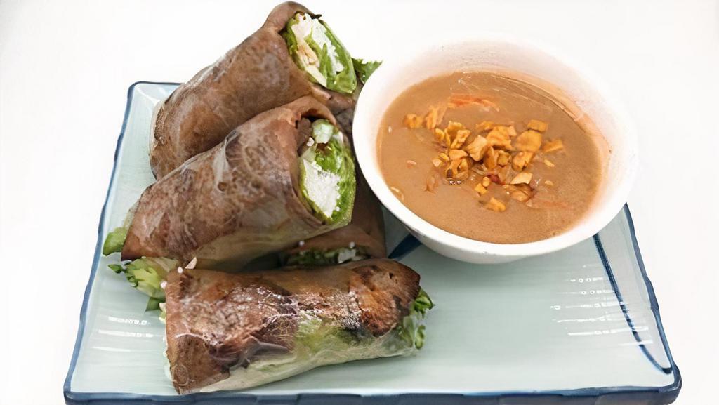 A10. Goi cuon thit nuong · Grilled meat springrolls