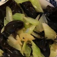 Black Fungus Salad with Celery （西芹木耳） · 