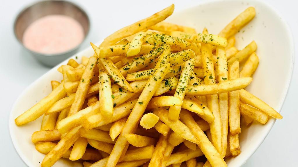 Mentai French Fries · Fried potato with mayonnaise mixed with spicy cod roe.