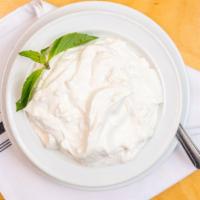 Maast-O-Moosir · Home made yogurt mixed with finely chopped shallots.