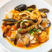 Spaghetti Allo Scoglio · Mussels, clams, prawns, calamari, garlic, white wine, marinara.