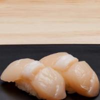 Hotate Nigiri  · 2pc hokkaido scallop, sushi rice