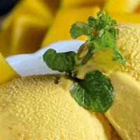 Alphonso Mango · Made with real alphonso mango, milk, cream, and sugar.