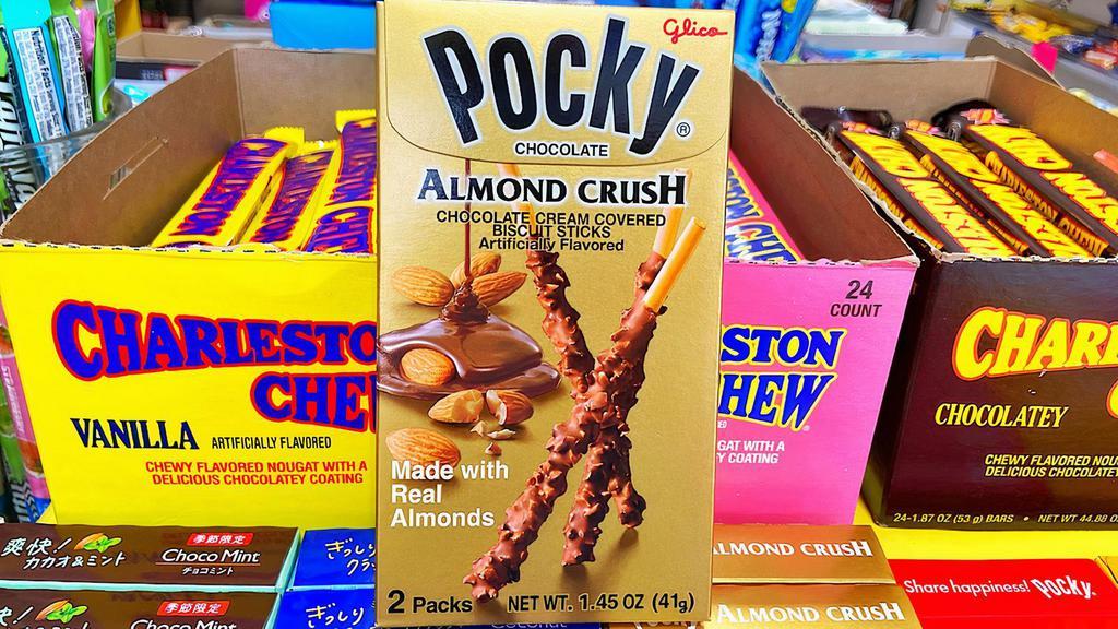 Pocky Almond Crush · An irresistible snack with the perfect combination of smooth milk chocolate and roasted almonds.