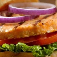 Salmon Burger · lettuce, tomato, pickle, onion, grillsauce