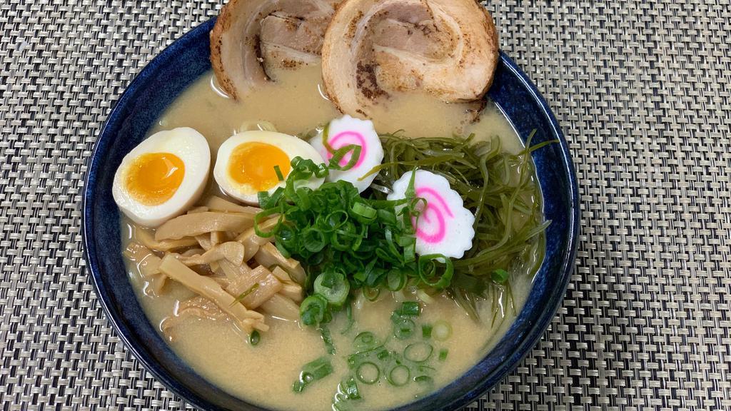 R2. Miso Ramen · Roasted pork, boiled egg, bamboo shoots, fish cake, green onion, roasted seaweed and bean sprouts