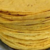 Dozen of Tortillas / Docena de Tortillas · 12 Delicious corn tortillas