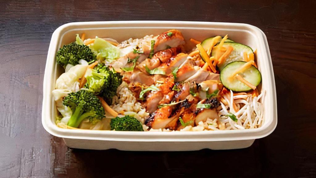 The Workout · Six-Spice Chicken, Brown Rice, Extra Steamed Veggies, Bean Sprouts, Pickled Veggies, Herbs, Side of Tamarind Vinaigrette