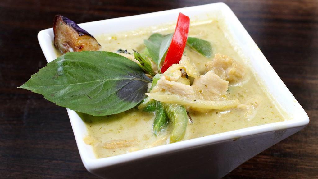 Green Curry (Kaeng Kaew) · Green curry paste in coconut milk with eggplant, bell pepper, bamboo shoots, string bean, baby corn and basil.