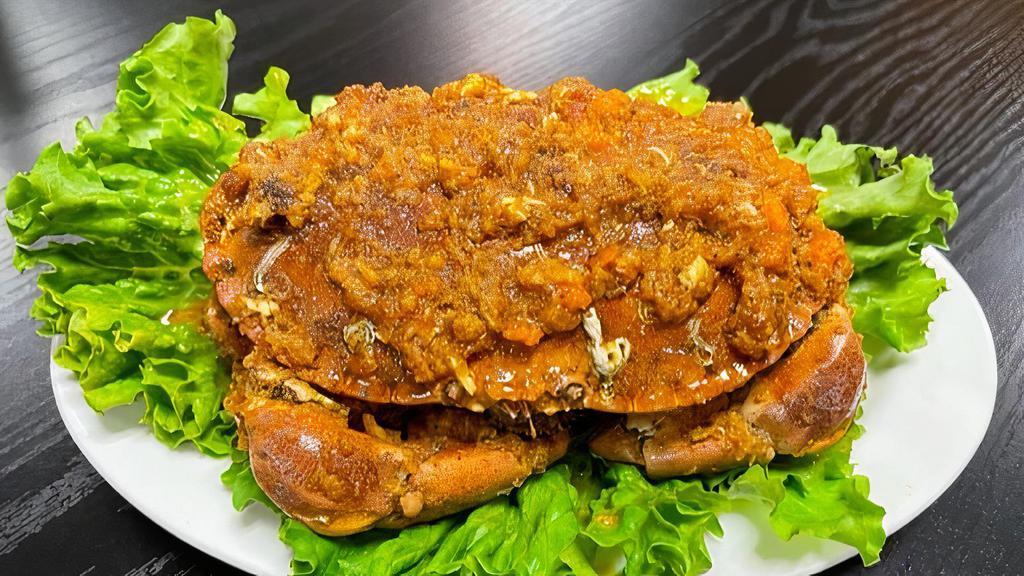 House Special Stir-fried Stone Crab with Roes/Cua Đá Trứng ( Cua Nauy) xào Sốt Đặc Biệt · 